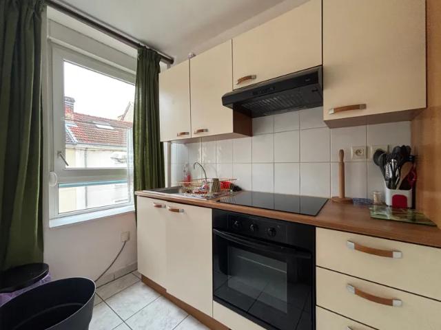 Location Appartement Rue Docteur Thomas, Reims