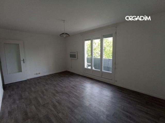 Location Appartement Rue Docteur Vigenaud, Clermont Ferrand