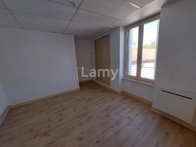 Location Appartement Rue Docteur Charles Souligoux, Brassac les Mines