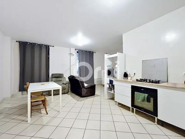 Location Appartement Rue Docteur Raoul Daux, Terrasson Lavilledieu