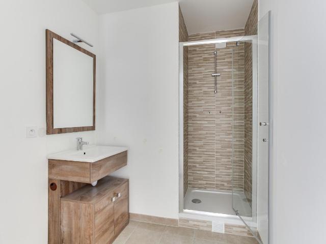 Location Appartement Rue Dora Bruder, Sevran
