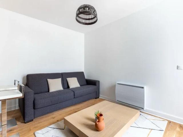 Location Appartement Rue d'Oslo, Paris
