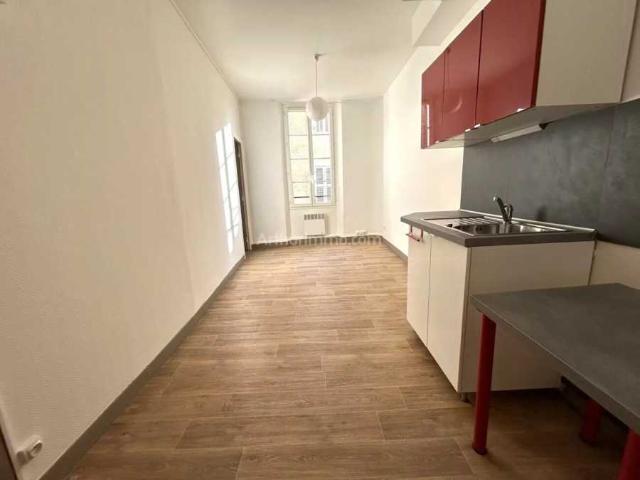 Location Appartement Rue d'Aubagne, Marseille