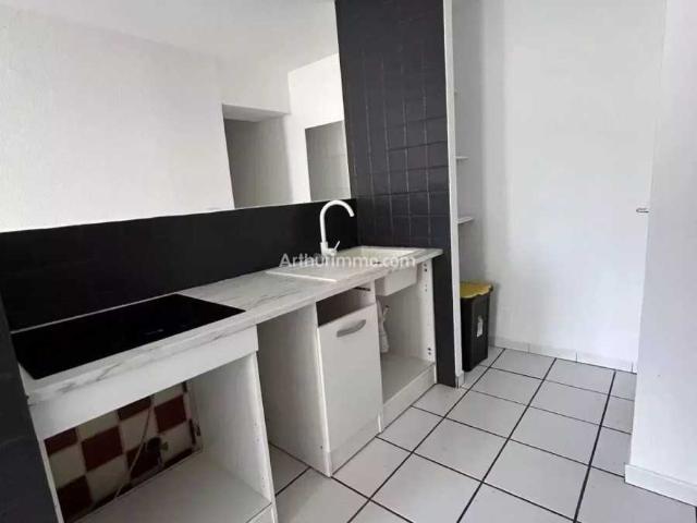 Location Appartement Rue d'Aubagne, Marseille