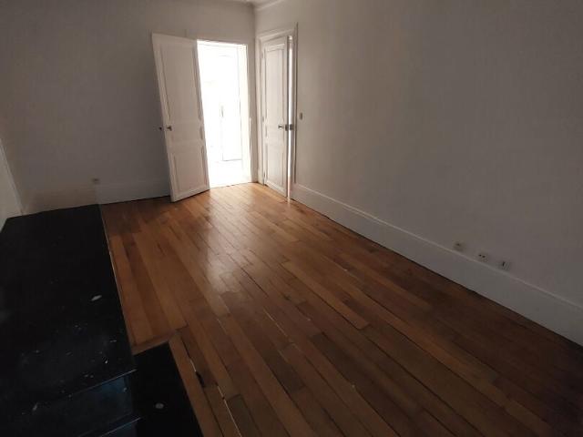 Location Appartement Rue d'Aubervilliers, Paris