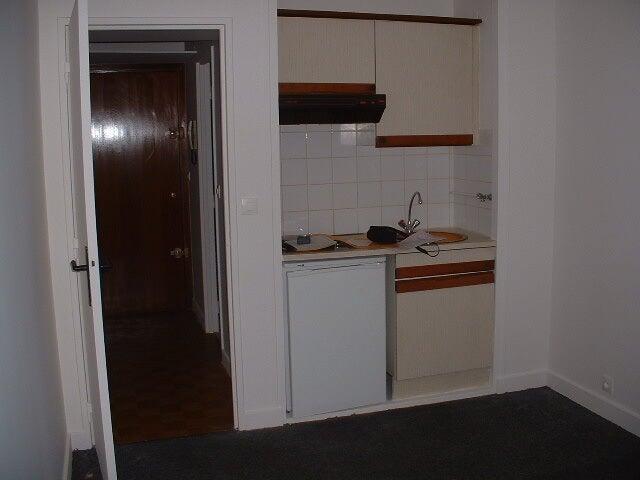 Location Appartement Rue d'Avron, Paris