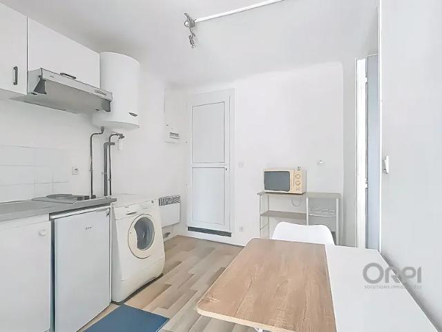 Location Appartement Rue Dagobert, Prades