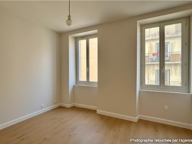 Location Appartement Rue d'Alger, Marseille
