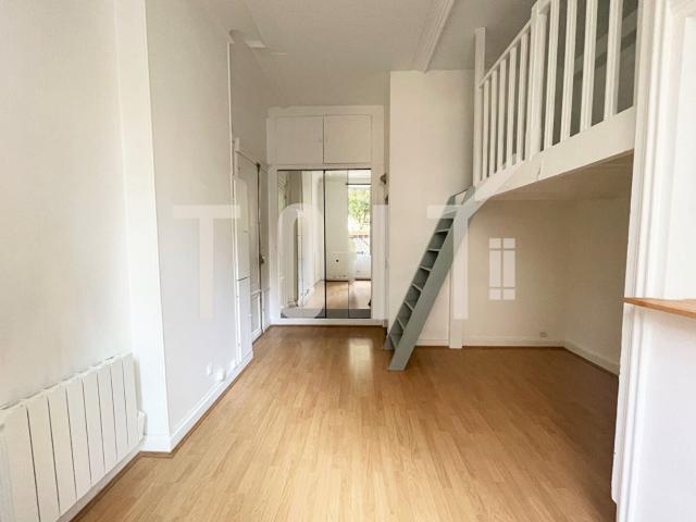 Location Appartement Rue d'Alésia, Paris