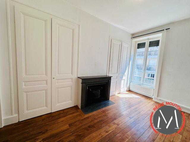 Location Appartement Rue d'Alsace, Villeurbanne