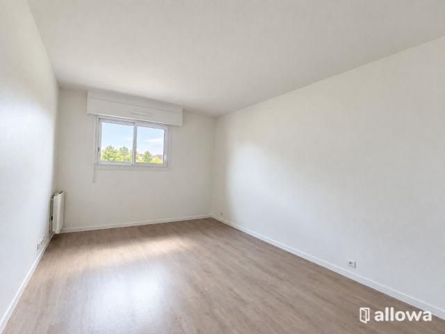 Location Appartement Rue Damrémont, Paris