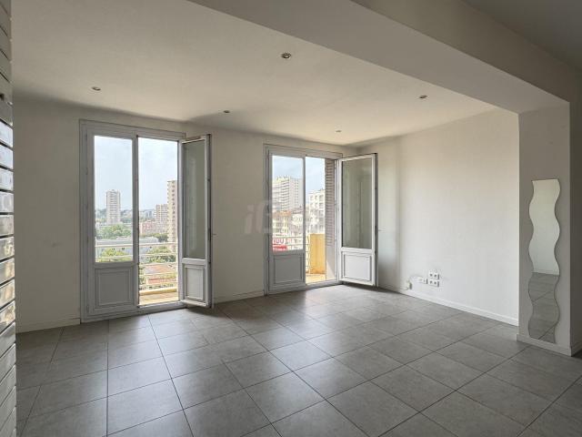 Location Appartement Rue Danton, Toulon