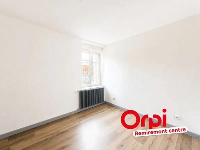 Location Appartement Rue du Parmont, Remiremont
