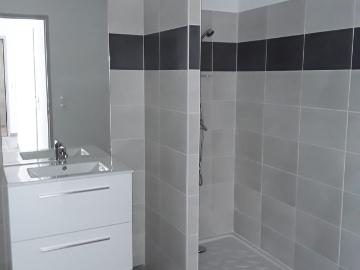 Location Appartement Rue de Cabrières, Saint Gervasy