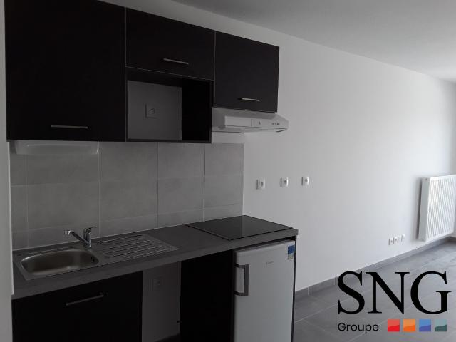 Location Appartement Rue de Cabrières, Saint Gervasy