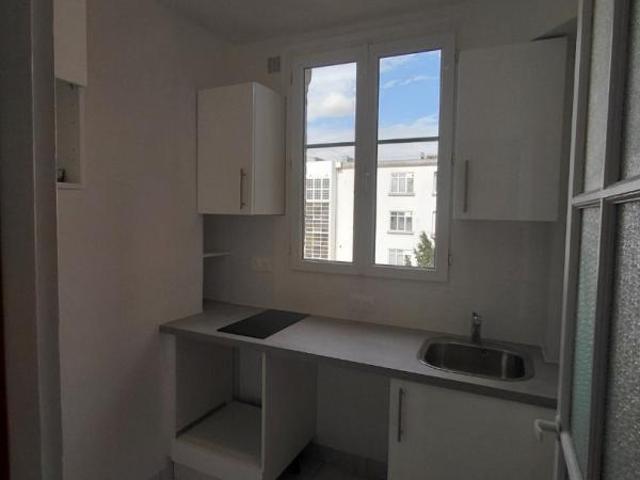 Location Appartement Rue de Capri, Paris
