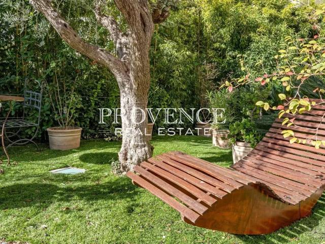 Location Appartement Rue de Cassis, Marseille