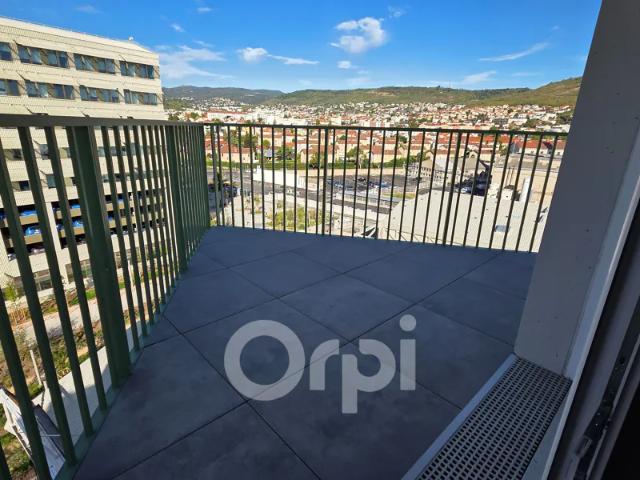 Location Appartement Rue de Chanteranne, Clermont Ferrand