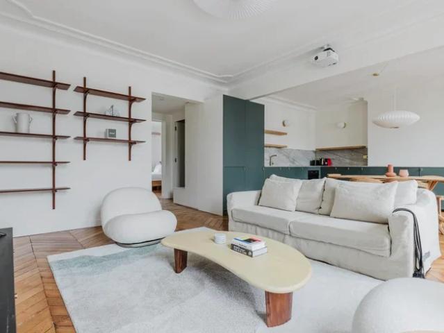 Location Appartement Rue de Charenton, Paris