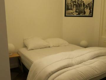 Location Appartement Rue de Charenton, Paris