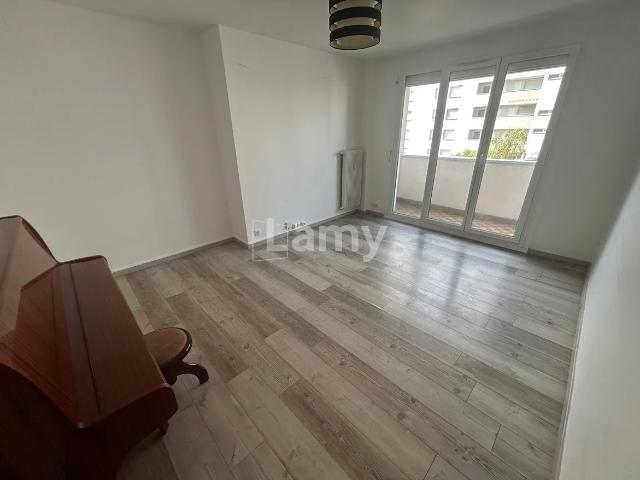 Location Appartement Rue de Charigney, Besançon