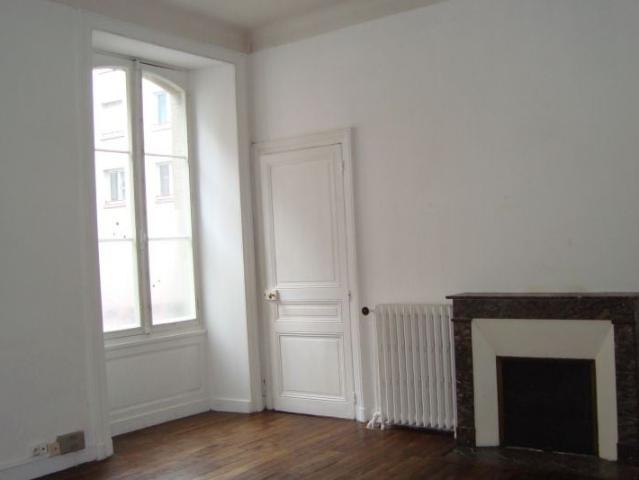 Location Appartement Rue de Châteaudun, Rennes