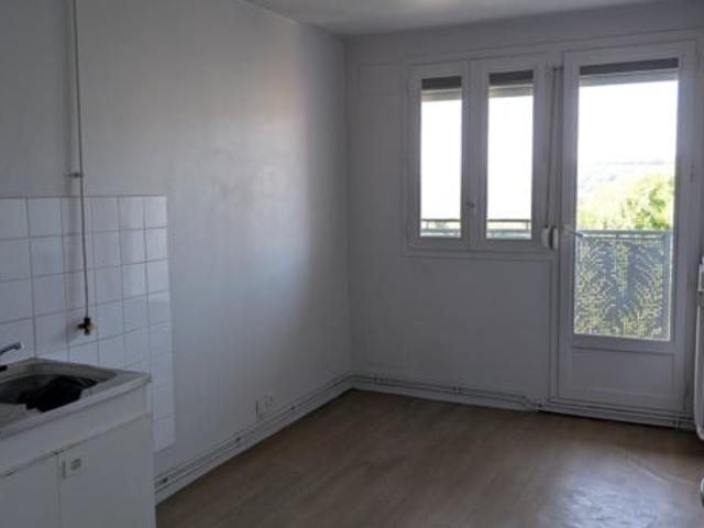 Location Appartement Rue de Clermont Tonnerre, Tonnerre
