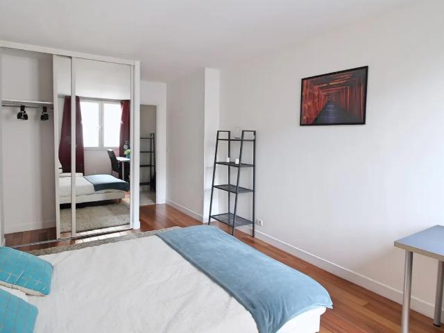 Location Appartement Square de Clignancourt, Paris
