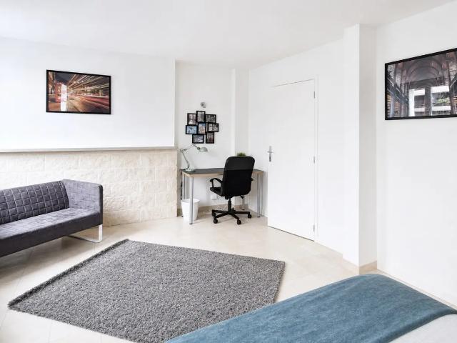 Location Appartement Rue de Clignancourt, Paris