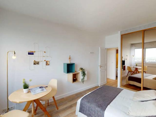 Location Appartement Rue de Bezons, Courbevoie