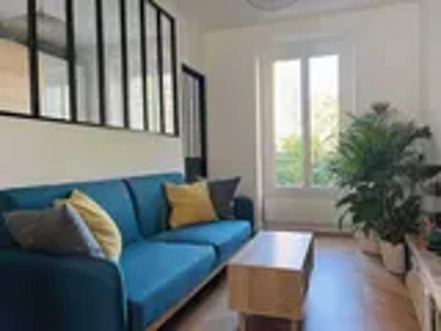 Location Appartement Rue de Belleville, Paris