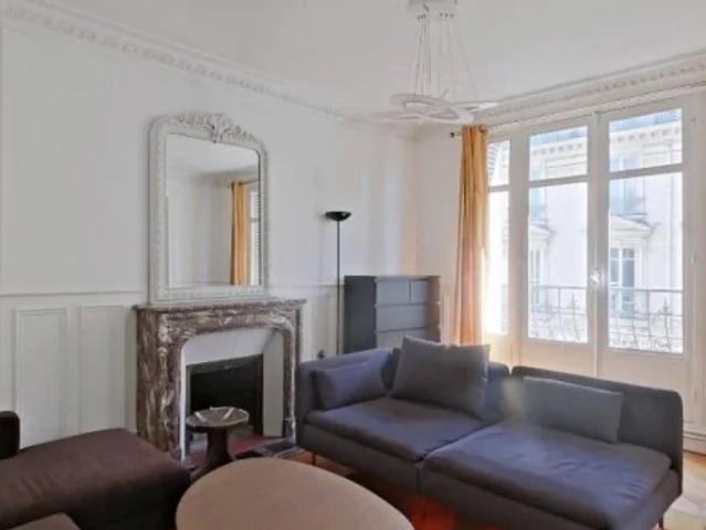 Location Appartement Rue de Belleville, Paris