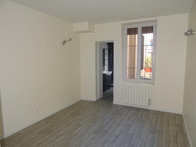Location Appartement Rue de Bellebat, Orléans