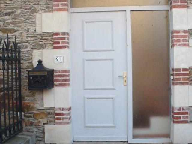 Location Appartement Rue de Grez, Feneu