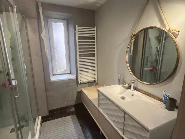 Location Appartement Rue de Dampierre sur le Doubs, Étouvans