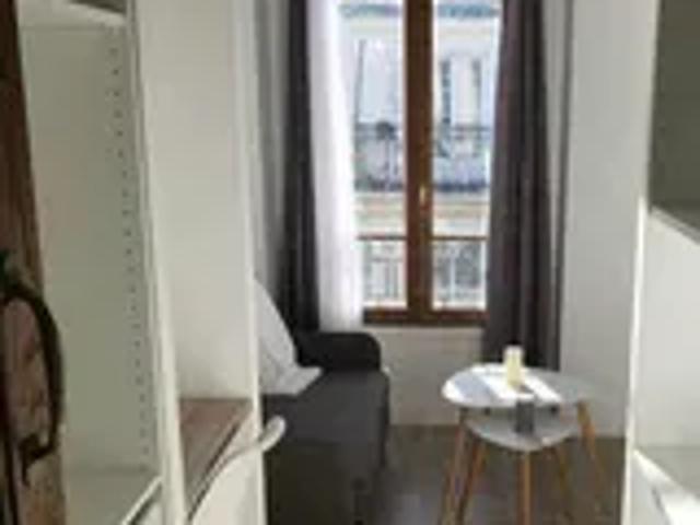 Location Appartement Rue de Dunkerque, Paris
