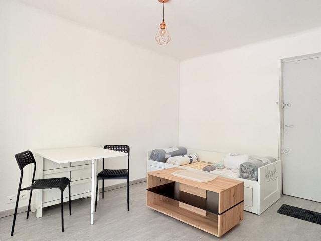 Location Appartement Rue de Font Couverte, Montpellier