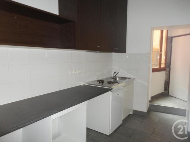 Location Appartement Rue de Fonteilles, Lioujas