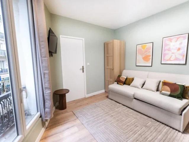 Location Appartement Rue de Fécamp, Paris