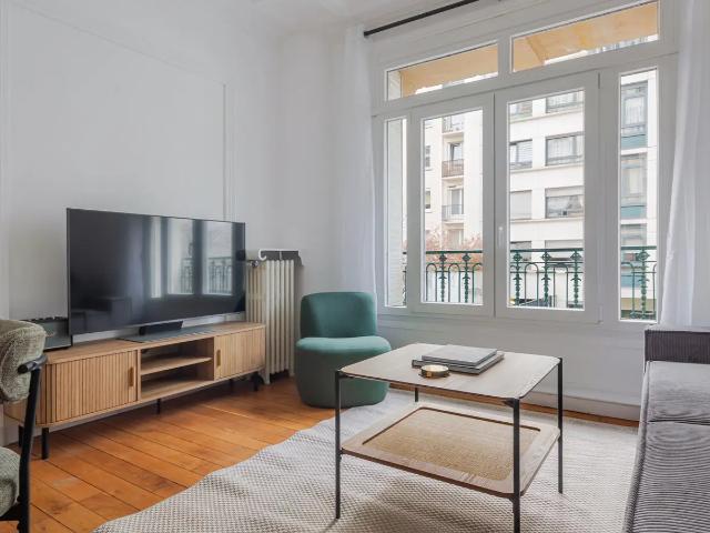 Location Appartement Rue Cournot, Paris
