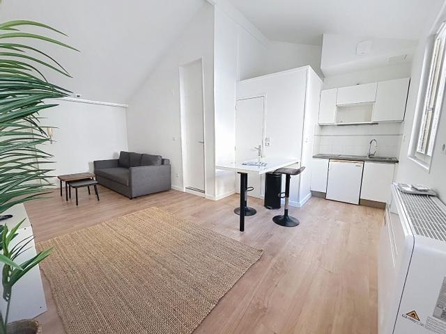 Location Appartement Rue de Louvois, Reims