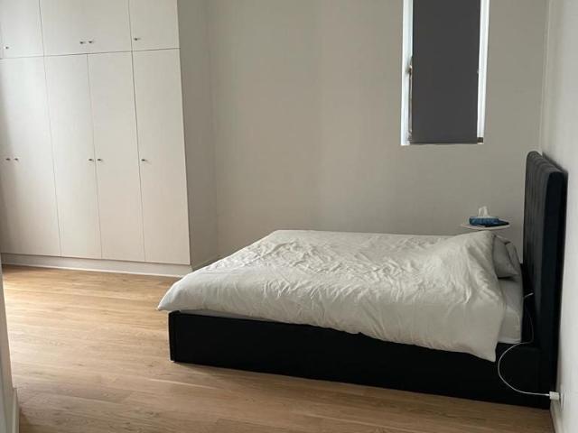Location Appartement Rue de Longchamp, Paris