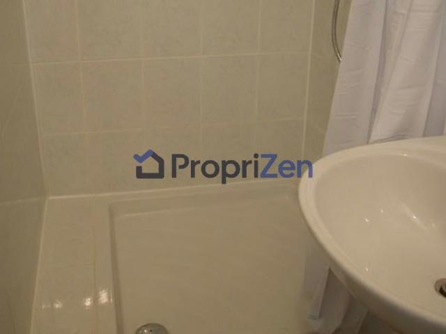 Location Appartement Rue de Lorraine, Paris