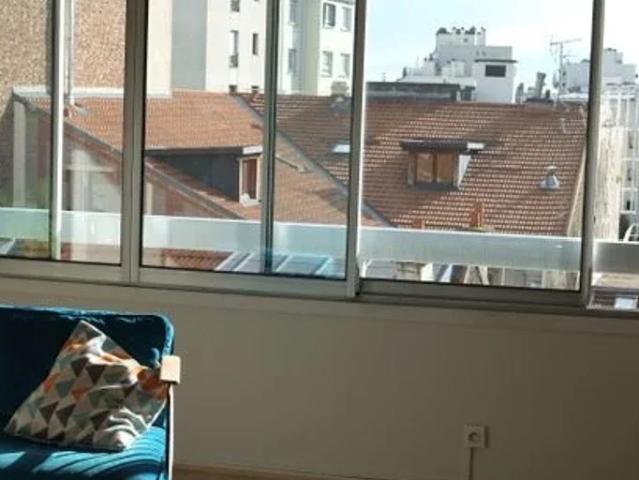 Location Appartement Rue de la Chine, Paris