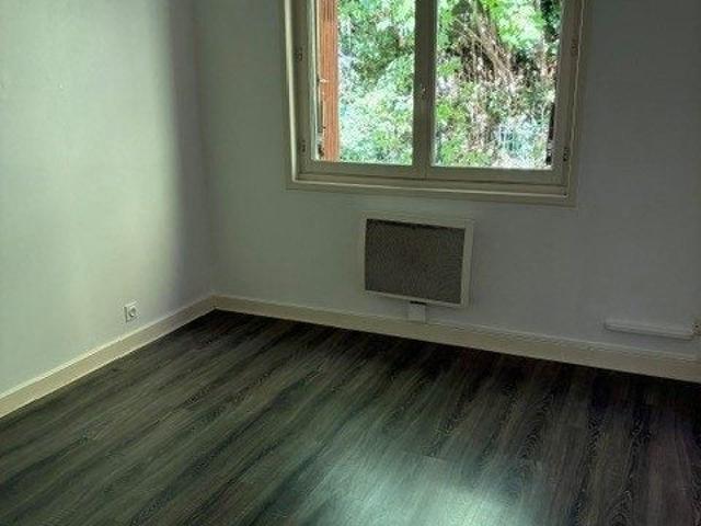 Location Appartement Rue de la Cîme de Cours, Cours