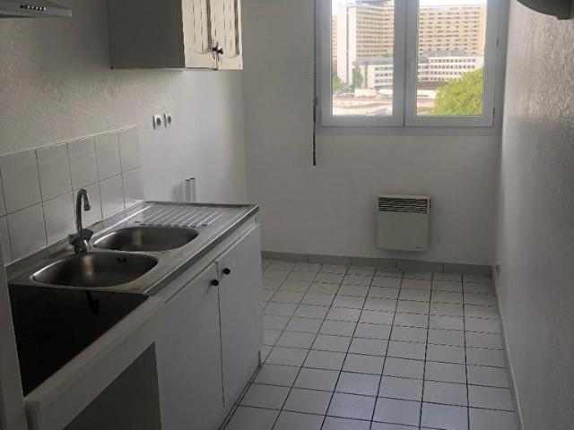 Location Appartement Rue de la Béchade, Bordeaux