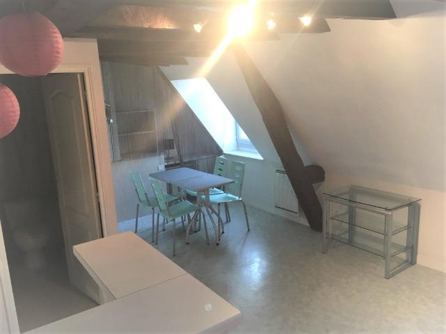 Location Appartement Rue de la Bretonnière, Cherré Au