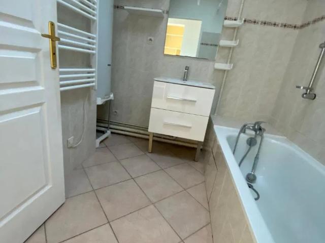 Location Appartement Rue de la Ganterie, Vif