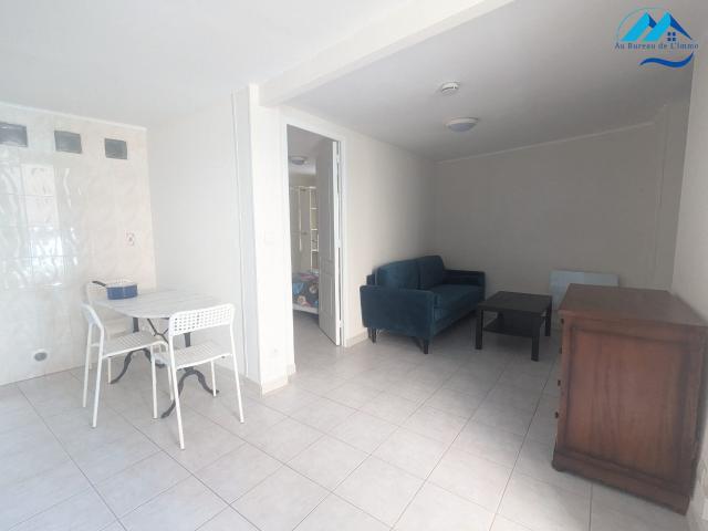 Location Appartement Rue de la Gare, Marseille