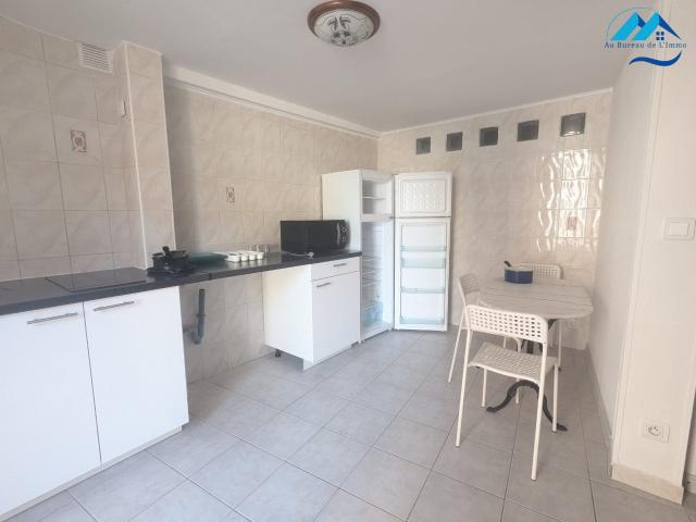 Location Appartement Rue de la Gare, Marseille